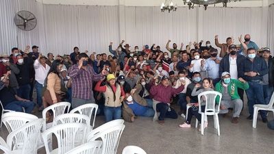 Camioneros seguirán con medidas de fuerza 