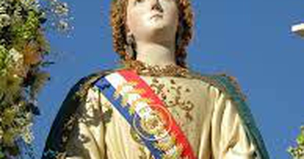 La Nación / Salve señora