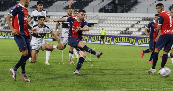 La Nación / Muy superior, Cerro hizo perder la cabeza a Olimpia