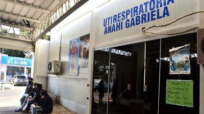 Estadía en UTI se prolonga más sin   presión de espera en sillones