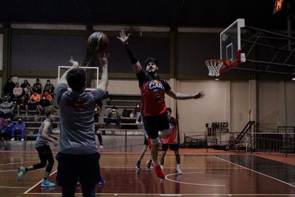 En Félix Pérez, a ritmo de triples - Polideportivo - ABC Color