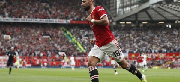 Manchester United, Chelsea y Liverpool imponen respeto en inicio de la Premier