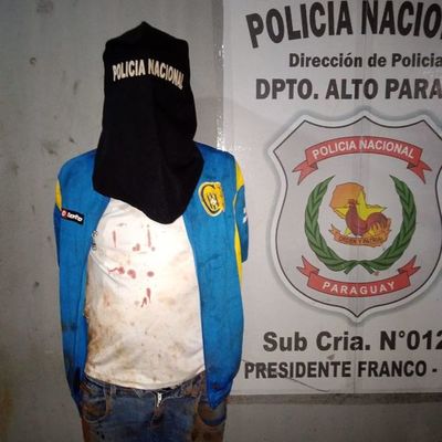 Vecinos detienen a un asaltante tras perpetrar un atraco - ABC en el Este - ABC Color