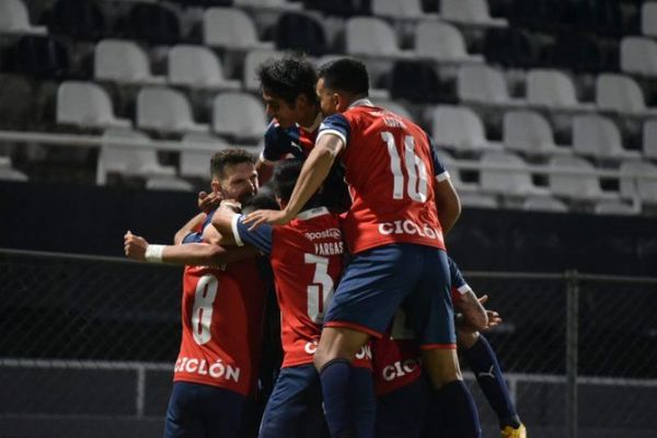 Cerro Porteño da una dura goleada a Olimpia en Para Uno