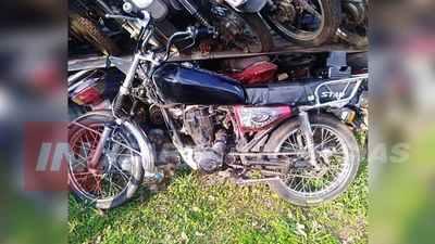 PAREJA HUYE DE LA POLICÍA Y PROTAGONIZA ACCIDENTE.
