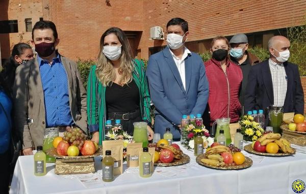 Lanzan campaña nutricional "Luque come sano" •