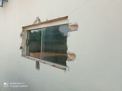 Intentaron hacer un boquete para robar un banco en Santa Rosa del Aguaray