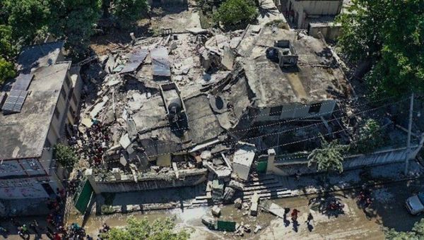 Aumenta a 724 la cifra de muertos por terremoto en Haití