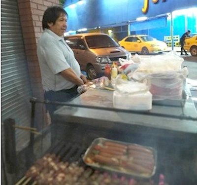 Crónica / ATACAN ASADITEROS: "Trabajamos con miedo y eso es triste", he’i