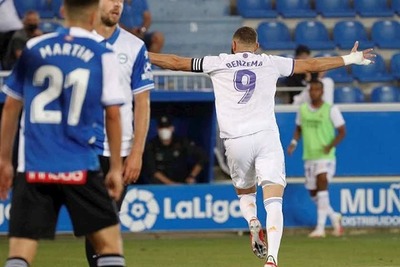Carlo Ancelotti impresionado por Karim Benzema: “Es muy completo”