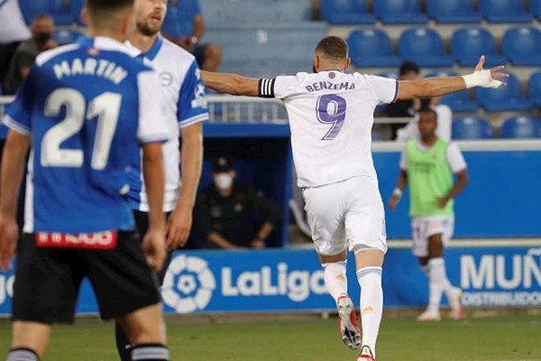 Carlo Ancelotti impresionado por Karim Benzema: “Es muy completo”