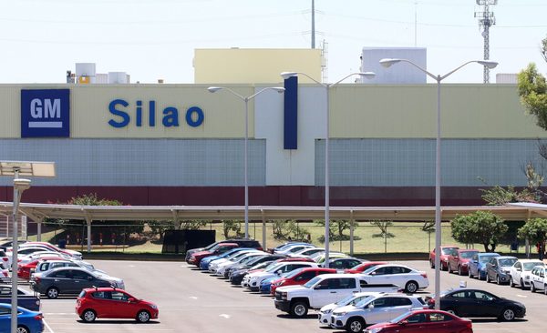 Gremios mexicanos rechazan la "injerencia" de sindicatos de EE.UU. por una queja en GM - MarketData