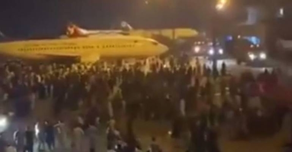 Diario HOY | Caos y desesperación en el aeropuerto de Kabul: miles de personas intentan huir de Afganistán