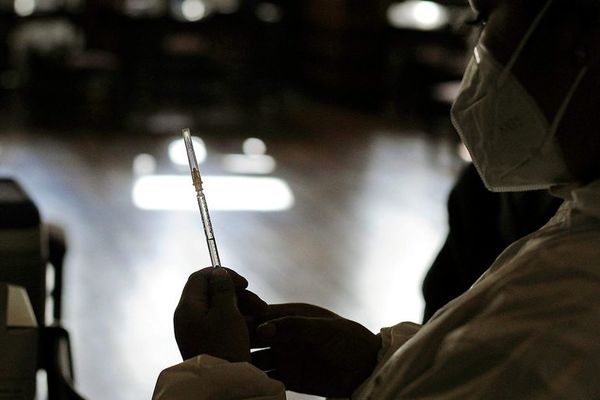 Bolivia roza tres millones de vacunados con primeras dosis contra covid - Mundo - ABC Color