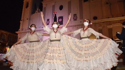 Música, danza y  ferias coparon el centro por aniversario fundacional