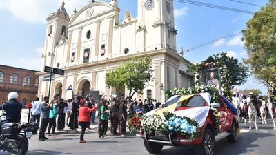 Arzobispo pide que   se priorice el interés nacional sobre el  particular