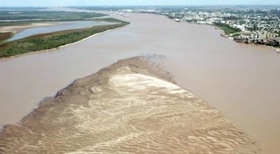 Argentina invertirá USD 300 millones del BID para contener efectos de la bajante del río