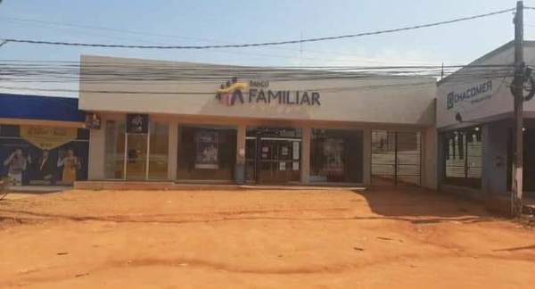 Analizan evidencias para dar con quienes quisieron robar un banco en San Pedro - Megacadena — Últimas Noticias de Paraguay