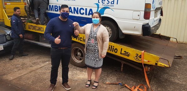 TESAI dona “AMBULANCIA CHATARRA” para bomberos de CDE