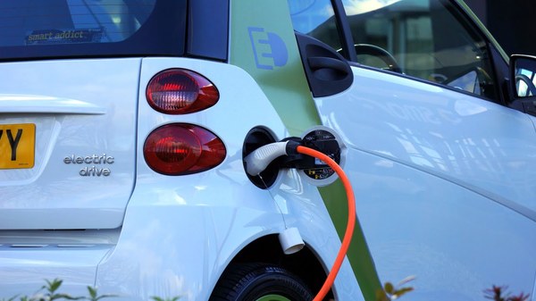 Los eléctricos representarán 65% de automóviles vendidos en Brasil en 2035