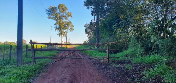 Inminente conflicto de tierras por superposición de títulos y de medidas cautelares