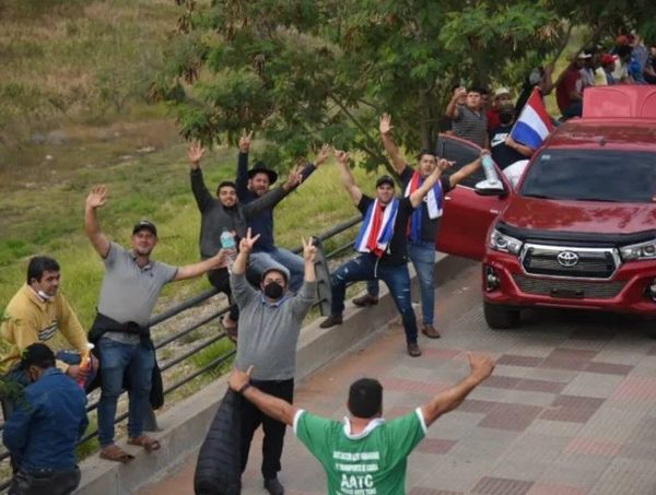 Camioneros retoman movilizaciones en espera a la ley de fletes · Radio Monumental 1080 AM