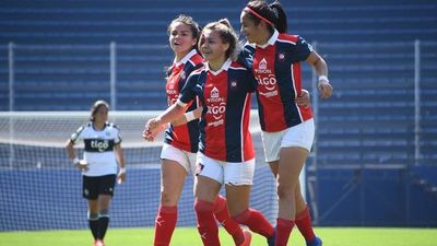 Cerro Porteño golea también en clásico femenino