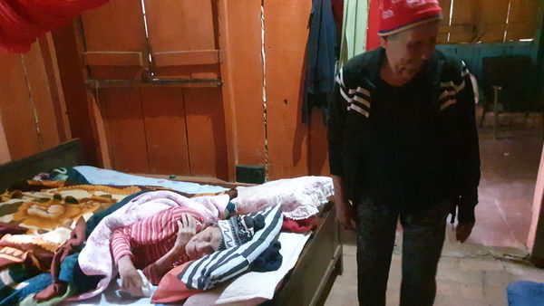 Humildes y enfermos abuelos no cobran pensión alimentaria en Concepción