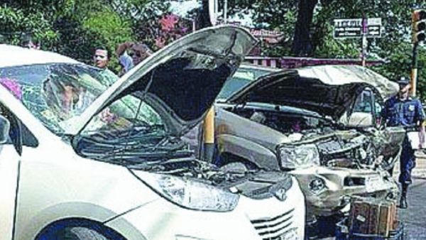 Pagará millones por prestar su camioneta