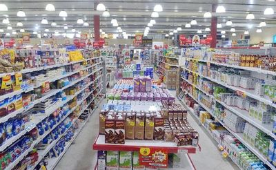 Supermercados vuelven a advertir de posible desabastecimiento por paro de camioneros  - Nacionales - ABC Color