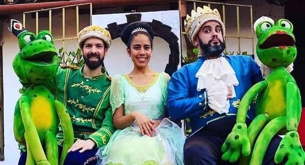 Diario HOY | Función de "La princesa y el sapo" para niños y niñas en su día
