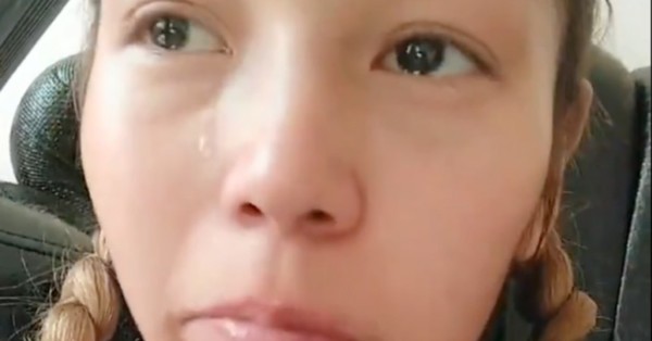 El conmovedor video de una joven afgana tras la toma de Kabul: “No le importamos a nadie. Desapareceremos” - C9N