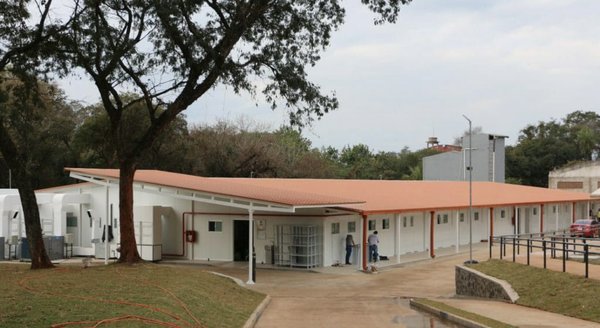 Gobierno inaugura su primera terapia intensiva para niños en Itapúa