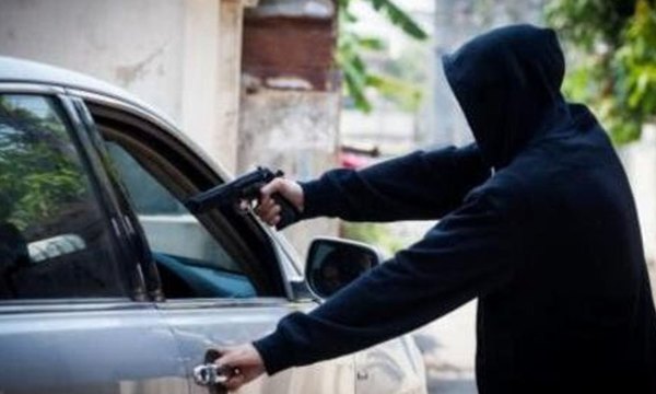 Crónica / Asesinaron a una pareja en PJC, lo vinculan con la mafia