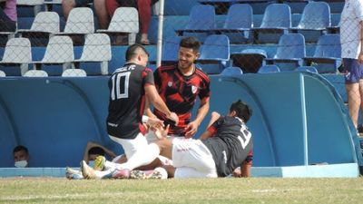 Tremenda paliza de Mariscal Estigarribia al Rayadito