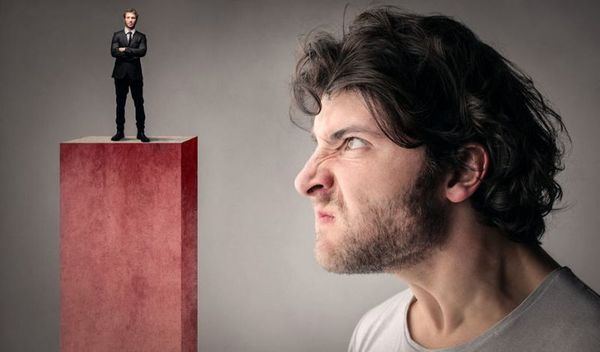 La moral es necesaria para criticar y dar consejos