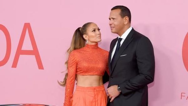 JLO deja de seguir a Alex Rodríguez y enteráte qué hizo con las fotos