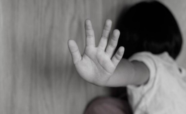 Brasileño condenado a 11 años de prisión por violar su hija de 5 años