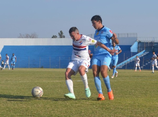 2 de Mayo pasó a los 16vos. de final - APF