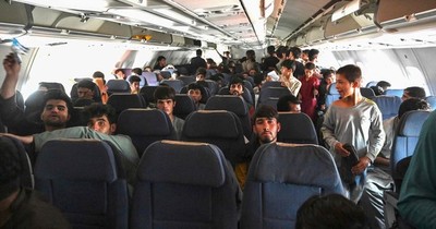 La Nación / Uzbekistán forzó el aterrizaje de 46 aeronaves afganas
