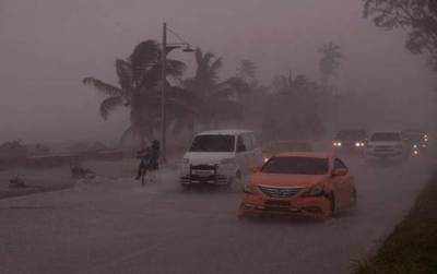 Tormenta tropical Fred toca tierra en el noroeste de Florida