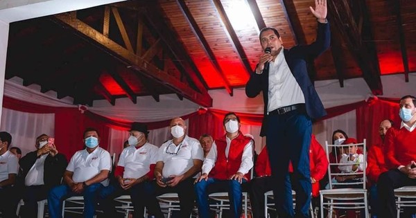 La Nación / Freddy Chamorro lanzó su candidatura para la intendencia de Hernandarias