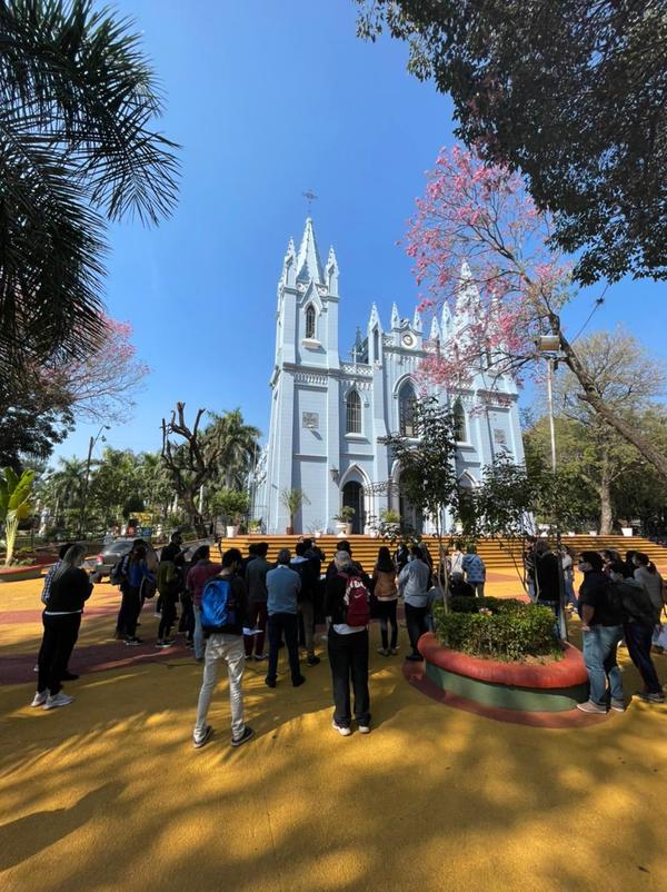 Desde este martes exposición de dibujos de "La Catedral a Mano Alzada" » San Lorenzo PY