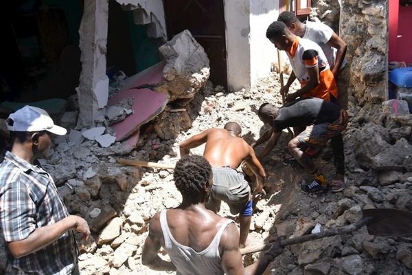 Ascienden a 1.419 los muertos y cerca de 7.000 los heridos por el terremoto de Haití