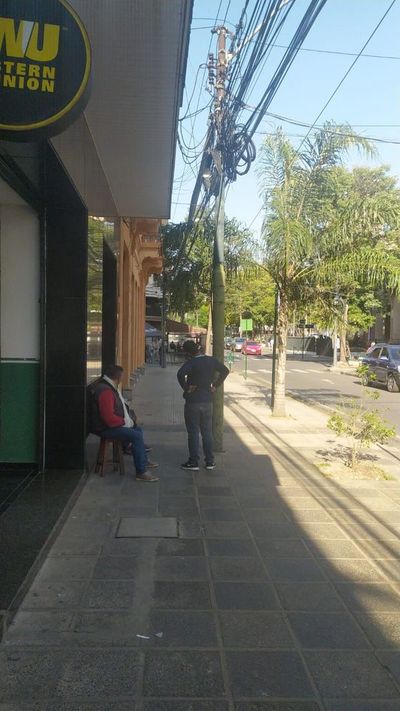 ANDE anuncia proyecto de construcción de líneas subterráneas en 15 cuadras de calle Palma - Nacionales - ABC Color
