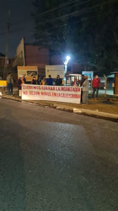 Frentista de zona de Tres Bocas se manifiestan por afectaciones y temen ser “nuevo Metrobús” - Nacionales - ABC Color