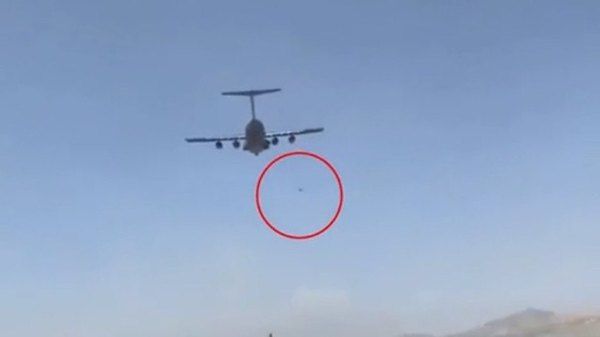 Crónica / Desesperante: caen de avión durante el raje