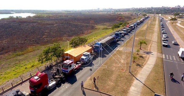 La Nación / La CAP exige al Gobierno postura firme ante cierres