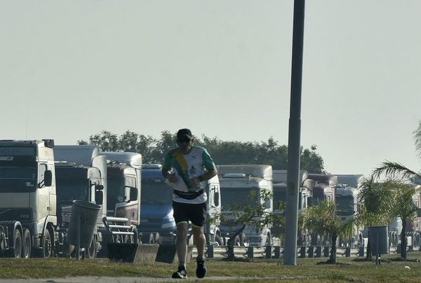 Advierten que el paro de camioneros incluso afectaría al PIB del país - Nacionales - ABC Color