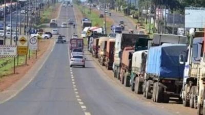 Paro de camioneros: Apresaron a 17 manifestantes por cierre de rutas